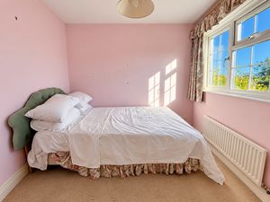 Bedroom- click for photo gallery